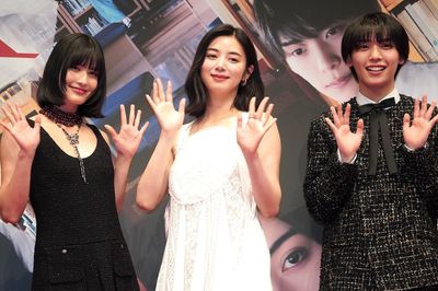 池田エライザが高校生役の裏話も打ち明けた『リライト』完成披露試写会