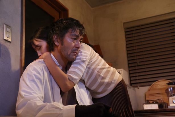 野原は、自分と同じく数字に色がついて見える“共感覚”を持つ女性、杏子(菜々緒)と出会う