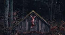 “どんなホラー映画より残酷”と評された『デビルズ・バス』公開に合わせ、恐ろしい実話映画をピックアップ！