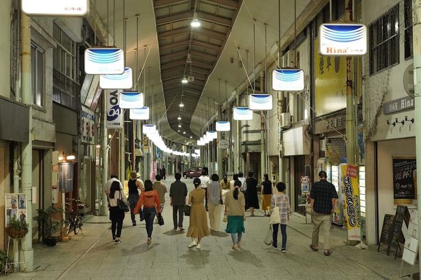 尾道の風景が、ノスタルジックな魅力を高めている