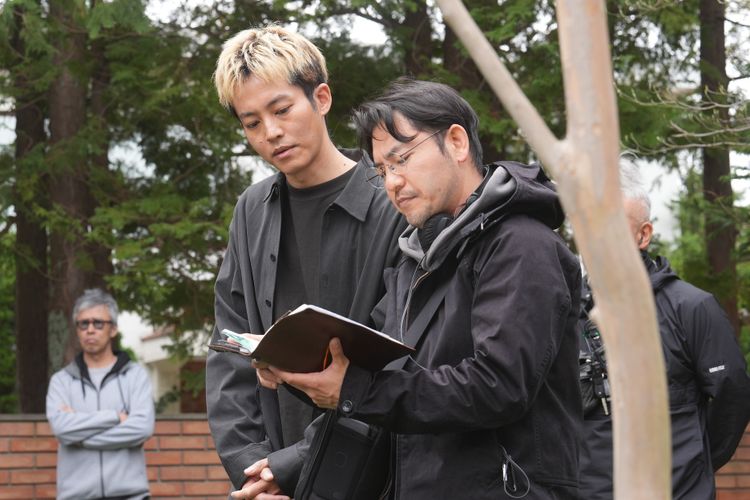 「病気のディテールよりも家族の話に」小泉徳宏監督が振り返る、寺尾聰＆松坂桃李が主演する『父と僕の終わらない歌』の舞台裏