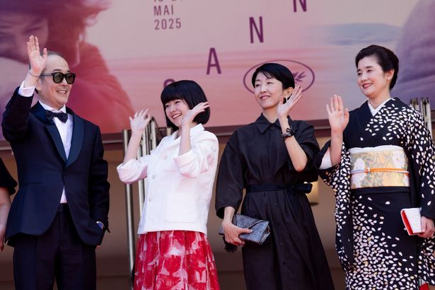 監督の早川とわずか12歳でカンヌデビューを果たした鈴木唯ら『ルノワール』の面々