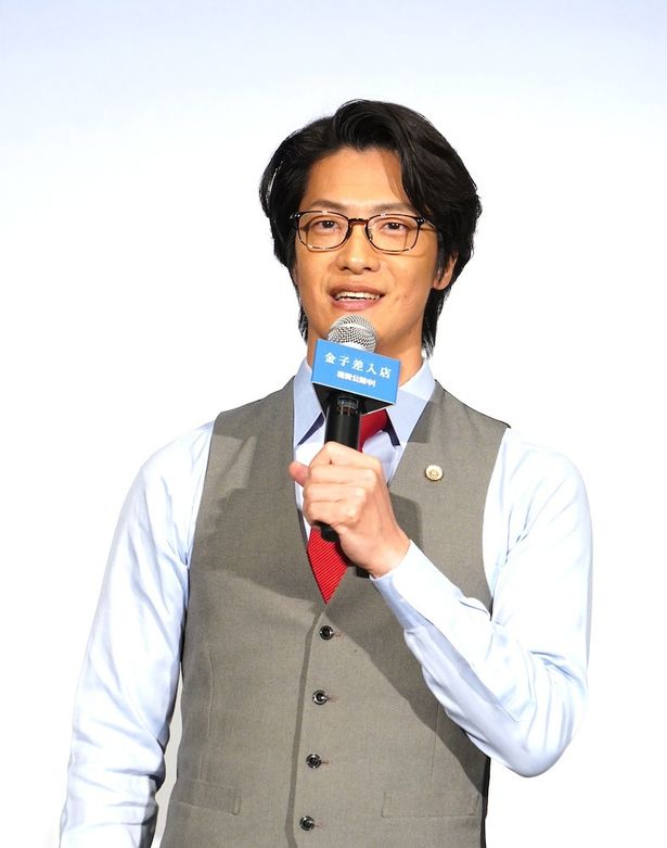 本作の考察動画がきっかけでイベントに登場した現役弁護士芸人のこたけ正義感