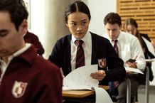 アジアを熱狂させたタイ映画の英語版リメイク『BAD GENIUS/バッド・ジーニアス』7月公開！衝撃の結末を予感させる予告編＆場面写真