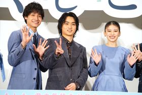 映画『か「」く「」し「」ご「」と「』(5月30日公開)の公開前夜祭イベントに登壇した奥平大兼、出口夏希、佐野晶哉(Aぇ! group)