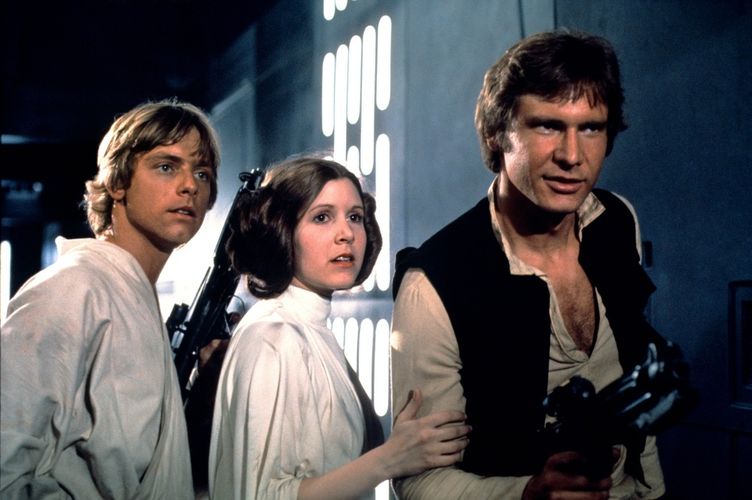 構造で注目すべきなのはむしろ差異、『スター・ウォーズ』や『カリオストロの城』にみる“ジャンル映画”【小説家・榎本憲男の炉前散語】