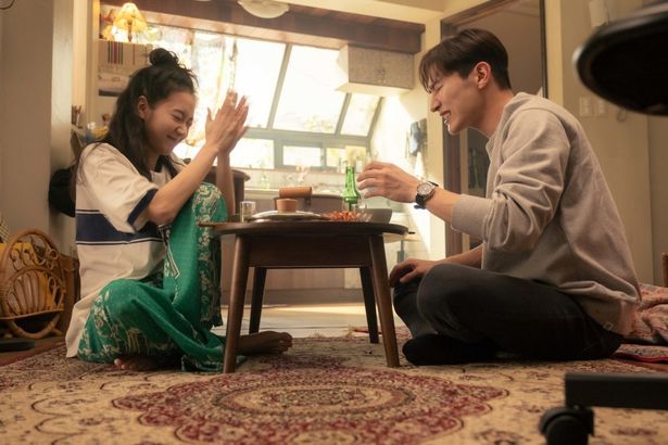 韓国特有のお酒の飲み方が見られるのも、斎藤が語る韓国映画の魅力の1つ！