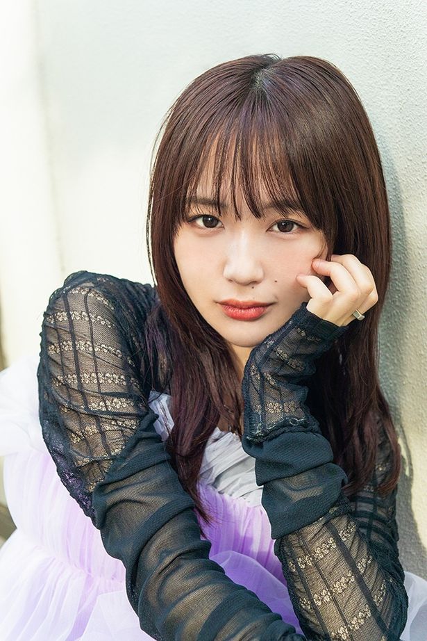 なえなの演じるみこの同級生のユリアは霊感のある女子高生