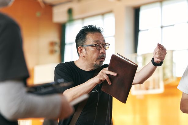 『残穢(ざんえ)―住んではいけない部屋―』や「ほんとにあった！呪いのビデオ」のナレーションでも知られる中村義洋監督