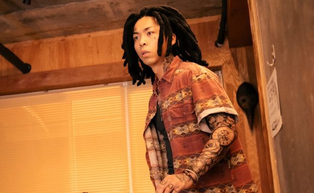 番外編 ジェヒにヒドイ⽬に遭わされた？タトゥー彫師(チュ・ジョンヒョク)
