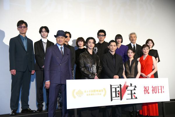 吉沢亮、横浜流星ら『国宝』キャスト陣と李相日監督が舞台挨拶に登壇