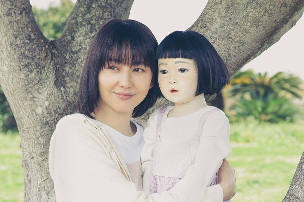 無表情なはずなのに、次第に、本当に人形が生きているように見えてくる