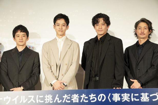 『フロントライン』初日舞台挨拶の様子