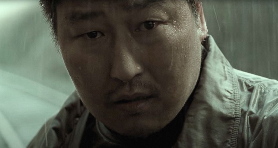 世界は謎があるからこそ豊かである、ポン・ジュノ監督初期の名作『殺人の追憶』に“欲望の多層化”をみる【小説家・榎本憲男の炉前散語】