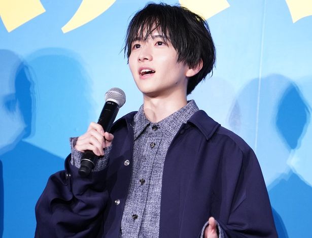 蘭丸が働く銭湯のひとり息子、立野李仁役の板垣李光人