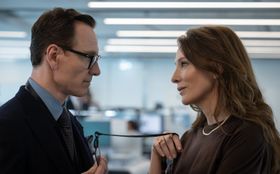 エリート諜報員と二重スパイの巧妙に練られた頭脳戦の行方とは？