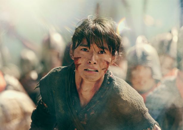 【写真を見る】山崎が、天下の大将軍を目指す少年、信を続投
