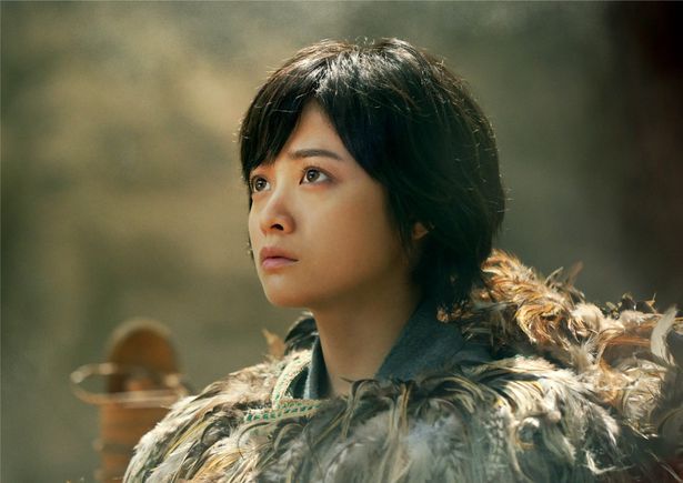 軍師の道を歩み始めた山民族の少女、河了貂