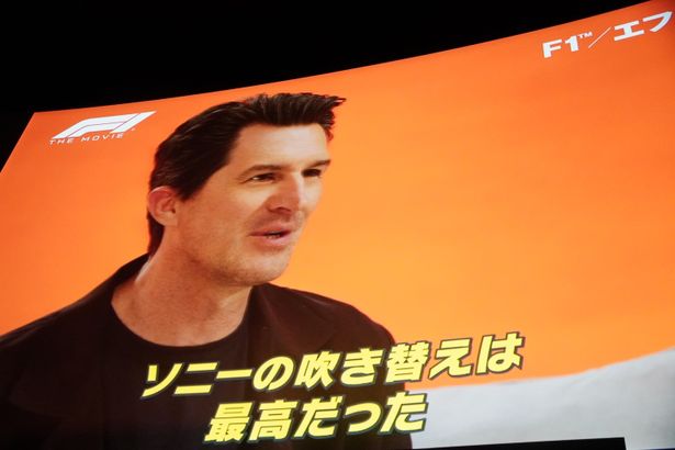 コシンスキー監督も吹替えを絶賛！