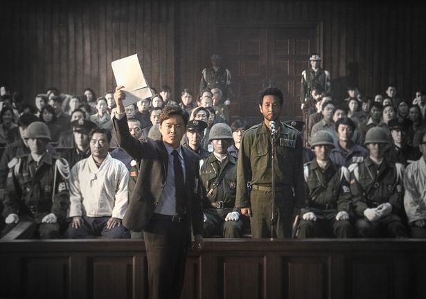 【写真を見る】韓国近代史における歴史的事件に巻き込まれた3人の男のドラマを描く『大統領暗殺裁判　16日間の真実』