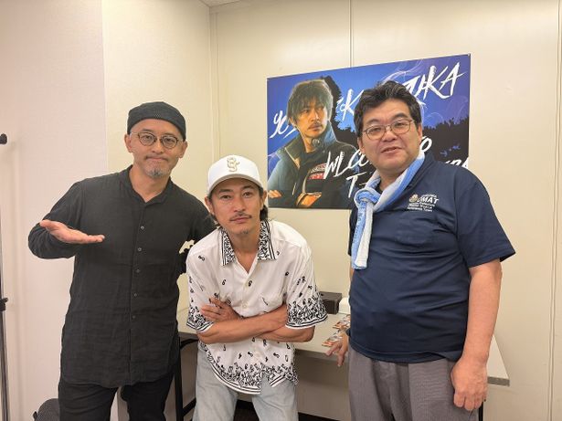 【写真を見る】関根光才監督、DMATの隊員、仙道役の窪塚洋介、仙道のモデルとなった近藤久禎医師の3ショット！