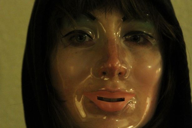 『V/H/S シンドローム』よりタイ・ウェストが手掛けた「Second Honeymoon」