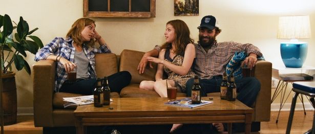『ドリンキング・バディーズ 飲み友以上、恋人未満の甘い方程式』のジョー・スワンバーグ監督も『V/H/S シンドローム』に名を連ねる。意外！