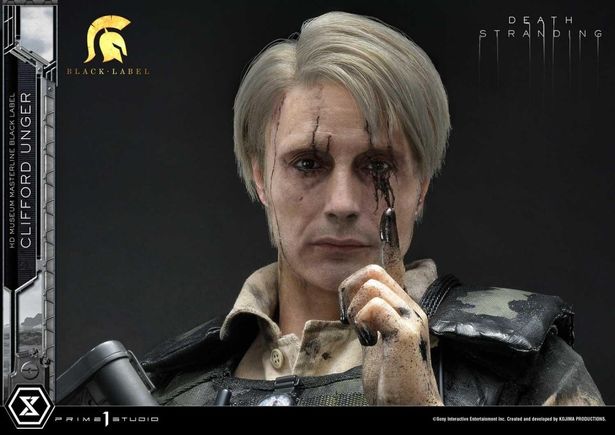 涼しげな眼差しまで、マッツの顔そっくり！(「HDミュージアムマスターライン デス・ストランディング クリフォード・アンガー ブラックレーベル」)