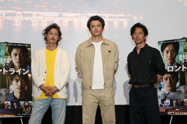 大阪ステーションシティシネマでの舞台挨拶に、小栗旬と窪塚洋介、増本淳プロデューサーが登壇