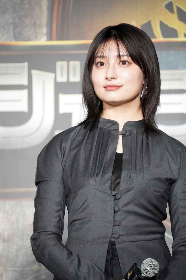 テレサ・デルガド役の吉川愛