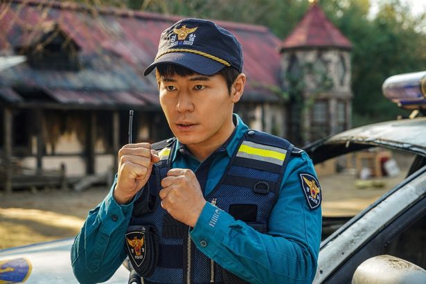 地元警察コンビ役でパク・ジファン、イ・ギュヒョンが登場