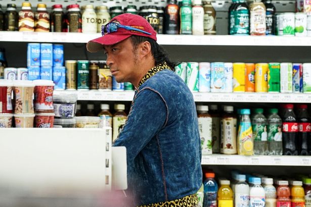 【写真を見る】スプラッター×コメディ常識破りの怪作を韓国リメイク『ハンサム・ガイズ』15秒予告が解禁