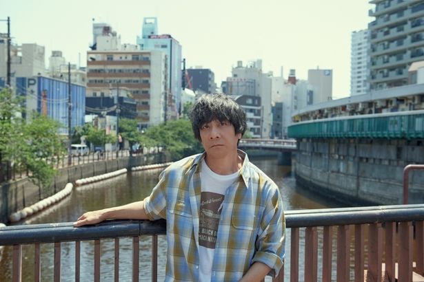 【写真を見る】アニメ版で使用された「One more time, One more chance」を、本作のためにアップミックス
