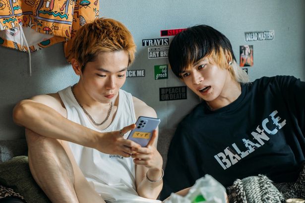 『愚か者の身分』場面写真