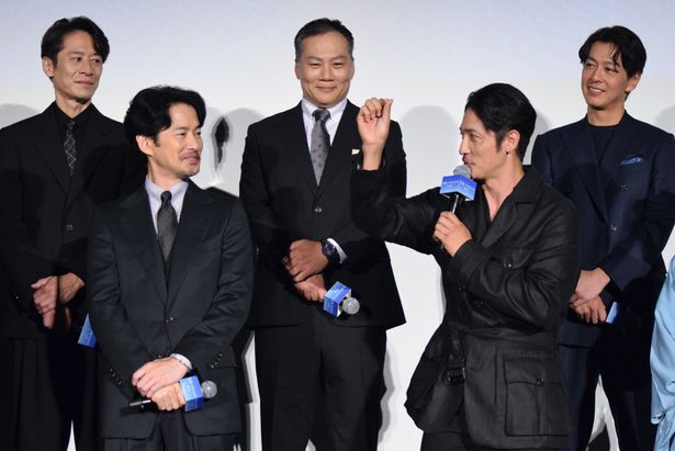 【写真を見る】お互いの印象についてトークで盛り上がった竹野内豊と玉木宏