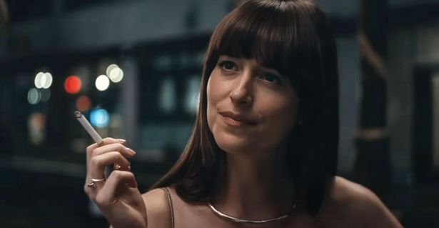 「フィフティ・シェイズ」シリーズのダコタ・ジョンソンが演じる主人公のルーシー