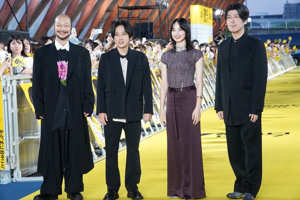 『８番出口』国内初イベント「88ｍ無限ループカーペットアライバル」の様子