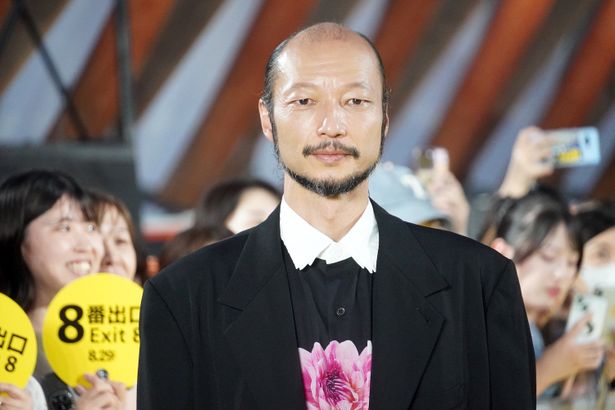 『８番出口』国内初イベント「88ｍ無限ループカーペットアライバル」の様子