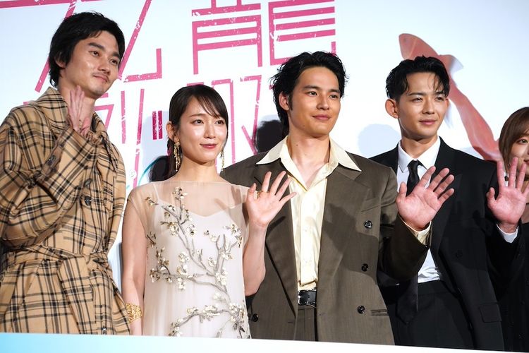 吉岡里帆＆水上恒司が『九龍ジェネリックロマンス』ジャパンプレミアで「恋しているもの」を告白！