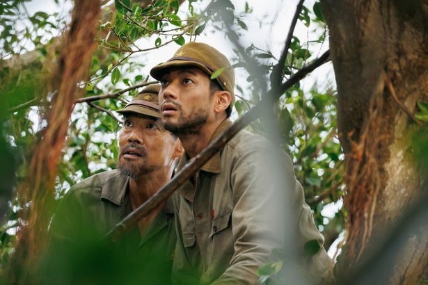 井上ひさし原案の舞台を映画化した『木の上の軍隊』は6位スタート