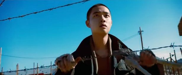 EXOのD.O.ことド・ギョンスは話題作への出演が相次いでいる(『スウィング・キッズ』)
