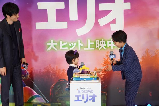 『星つなぎのエリオ』初日舞台挨拶の様子