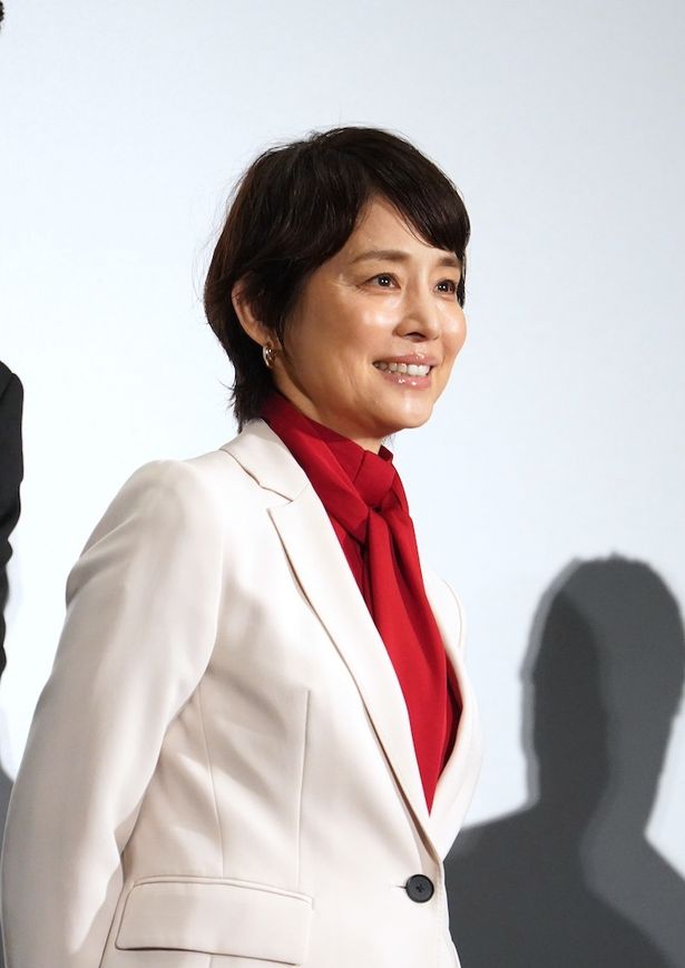 TOKYO MERの創設者であり東京都知事の赤塚梓役の石田ゆり子