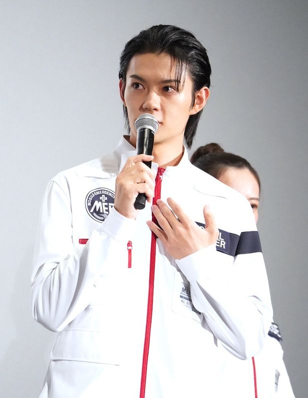 TOKYO MERチームオリジナルメンバー、徳丸元一役の佐野勇斗