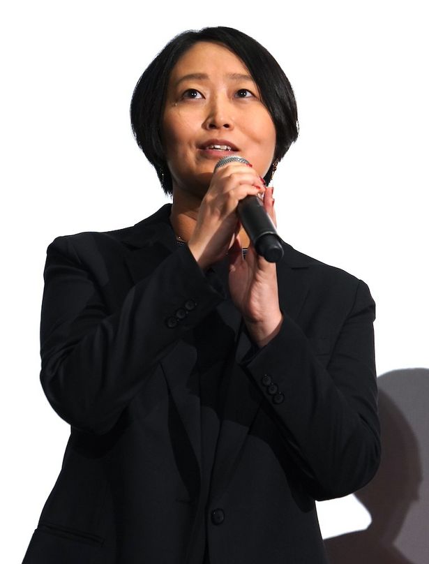 スタッフ、キャスト、ファンに感謝を伝えた松木彩監督