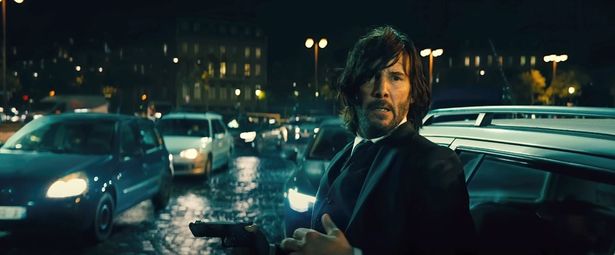 意外にも車を破壊するシーンは少ない!?(『ジョン・ウィック：コンセクエンス』)