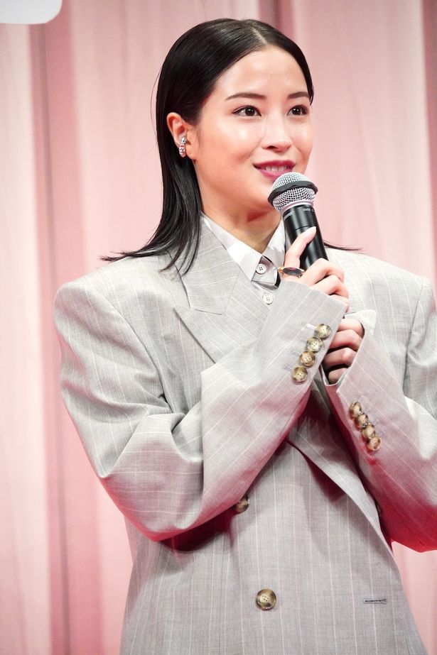 長崎時代の悦子を演じた広瀬すず