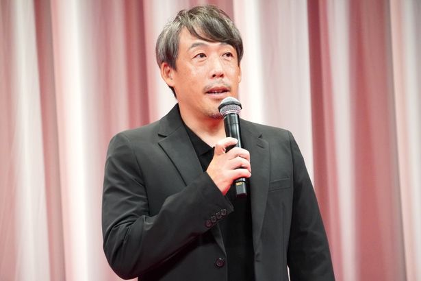 『遠い山なみの光』完成披露舞台挨拶の様子