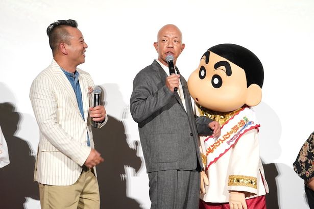 お笑いコンビバイきんぐ(小峠英二、西村瑞樹 )としんのすけのコンビネーションもバッチリ！
