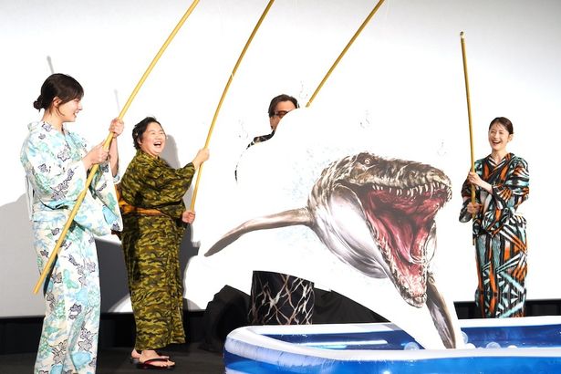 すくい（釣り）上げた瞬間には大きな拍手が